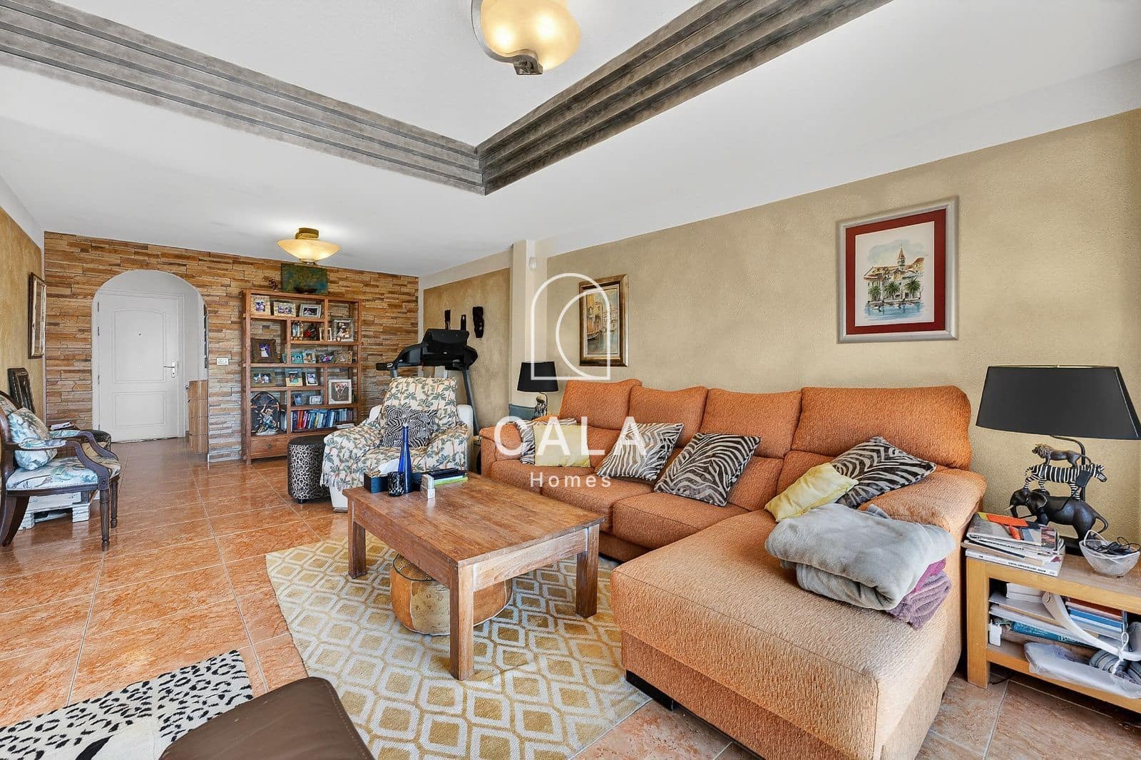 4 makuuhuone Omakotitalo myytävänä paikassa Torviscas mukana uima-altaan 
autotalli - 895 000 € (Ref: 9772034)