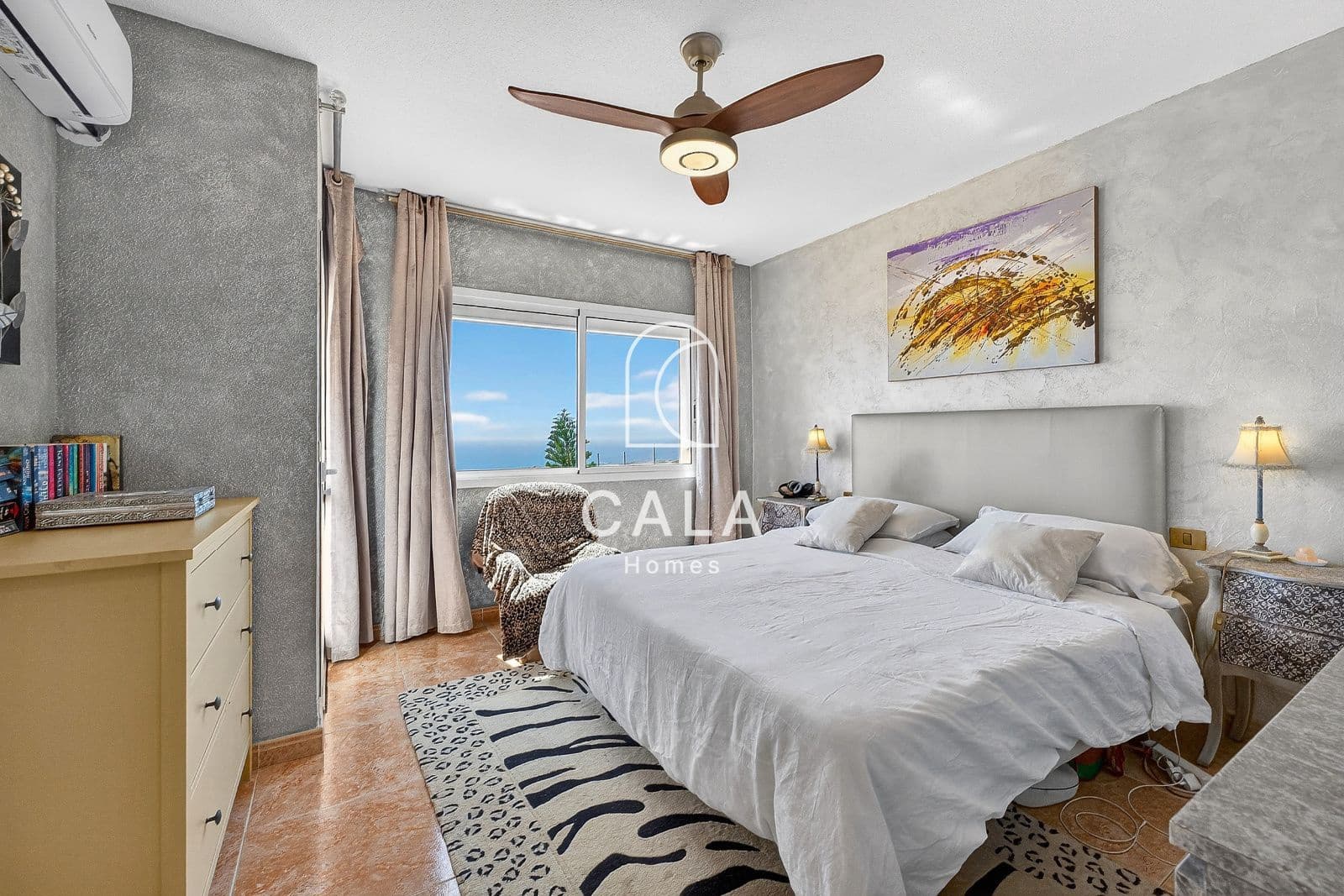 4 makuuhuone Omakotitalo myytävänä paikassa Torviscas mukana uima-altaan 
autotalli - 895 000 € (Ref: 9772034)