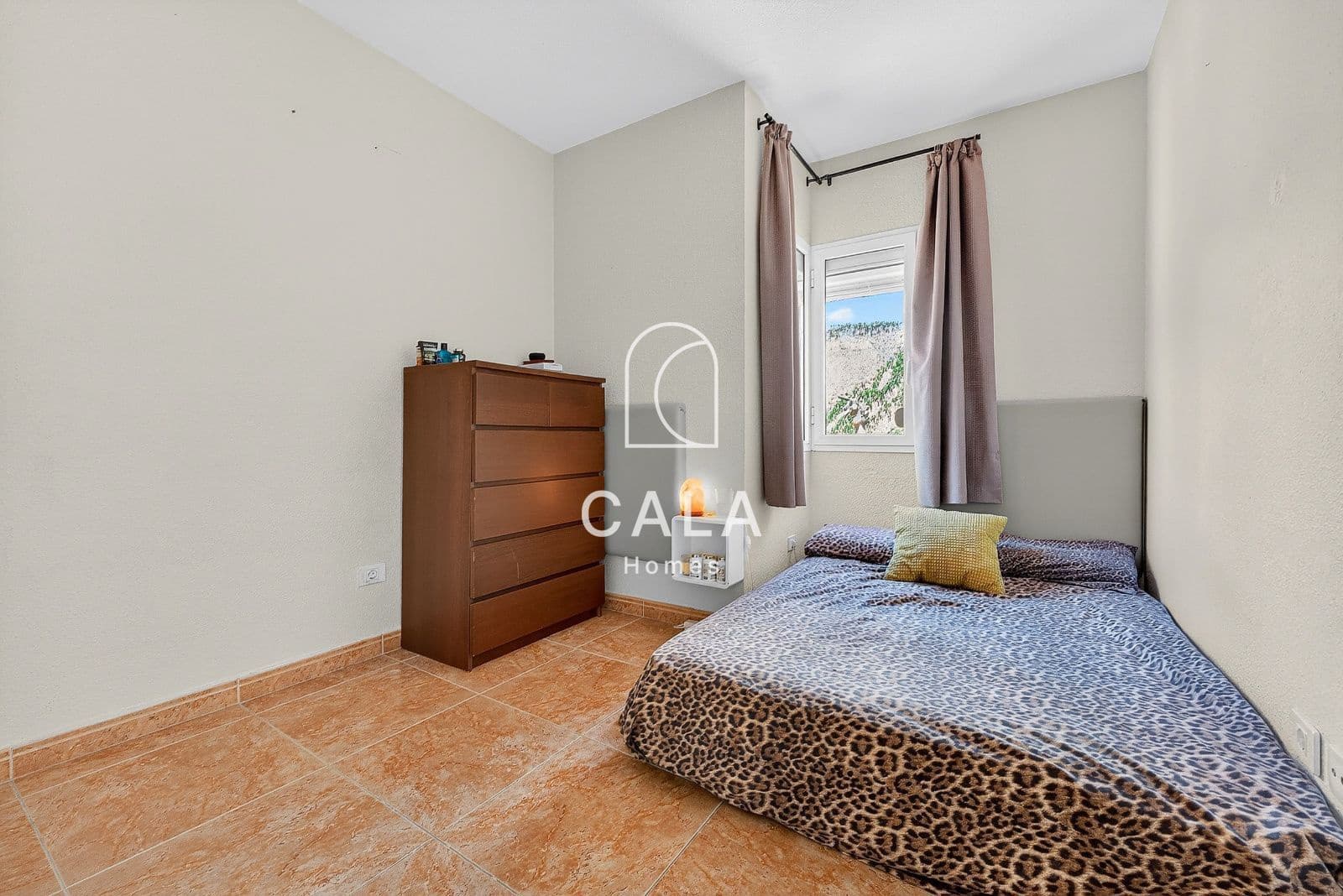 4 makuuhuone Omakotitalo myytävänä paikassa Torviscas mukana uima-altaan 
autotalli - 895 000 € (Ref: 9772034)