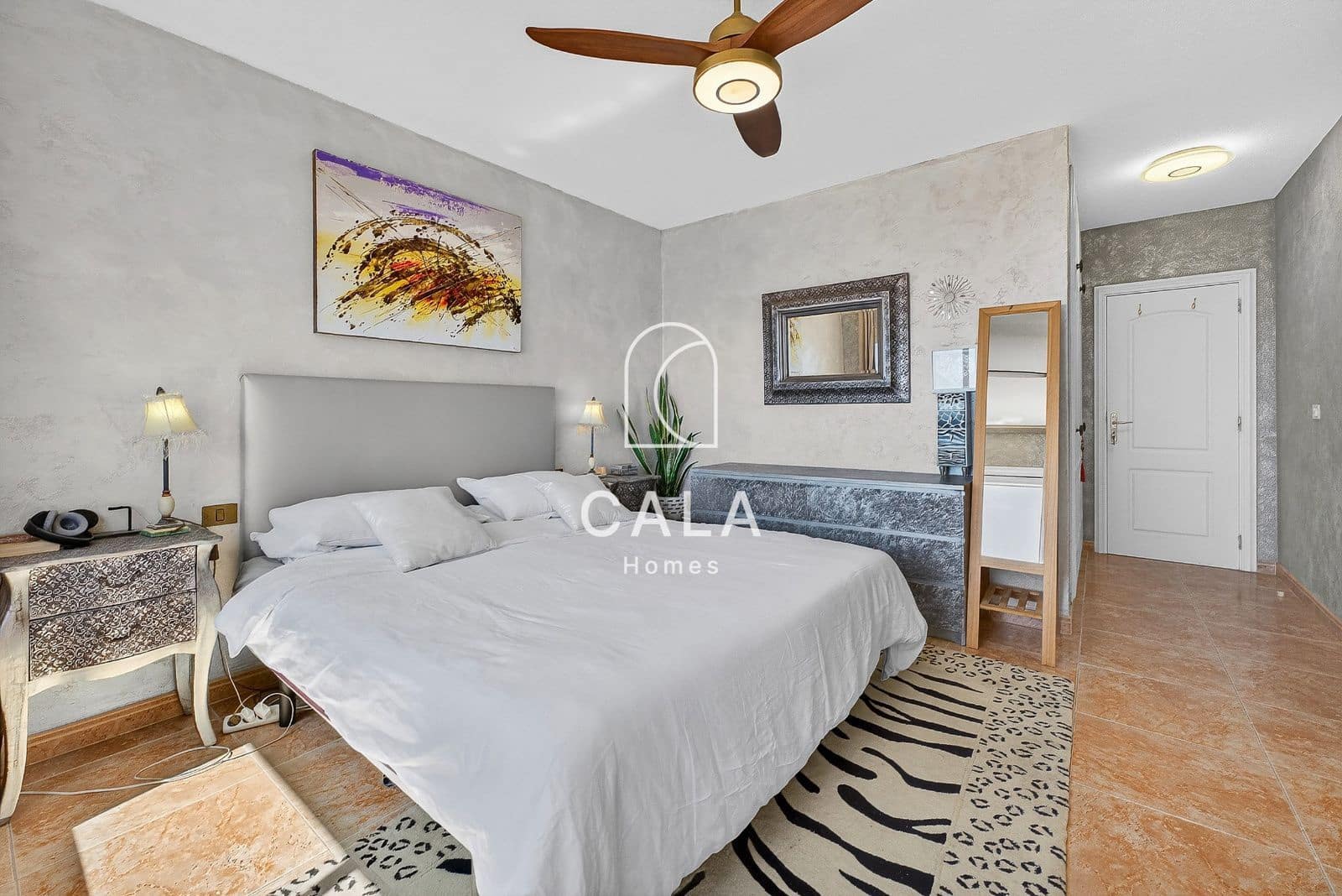 4 makuuhuone Omakotitalo myytävänä paikassa Torviscas mukana uima-altaan 
autotalli - 895 000 € (Ref: 9772034)