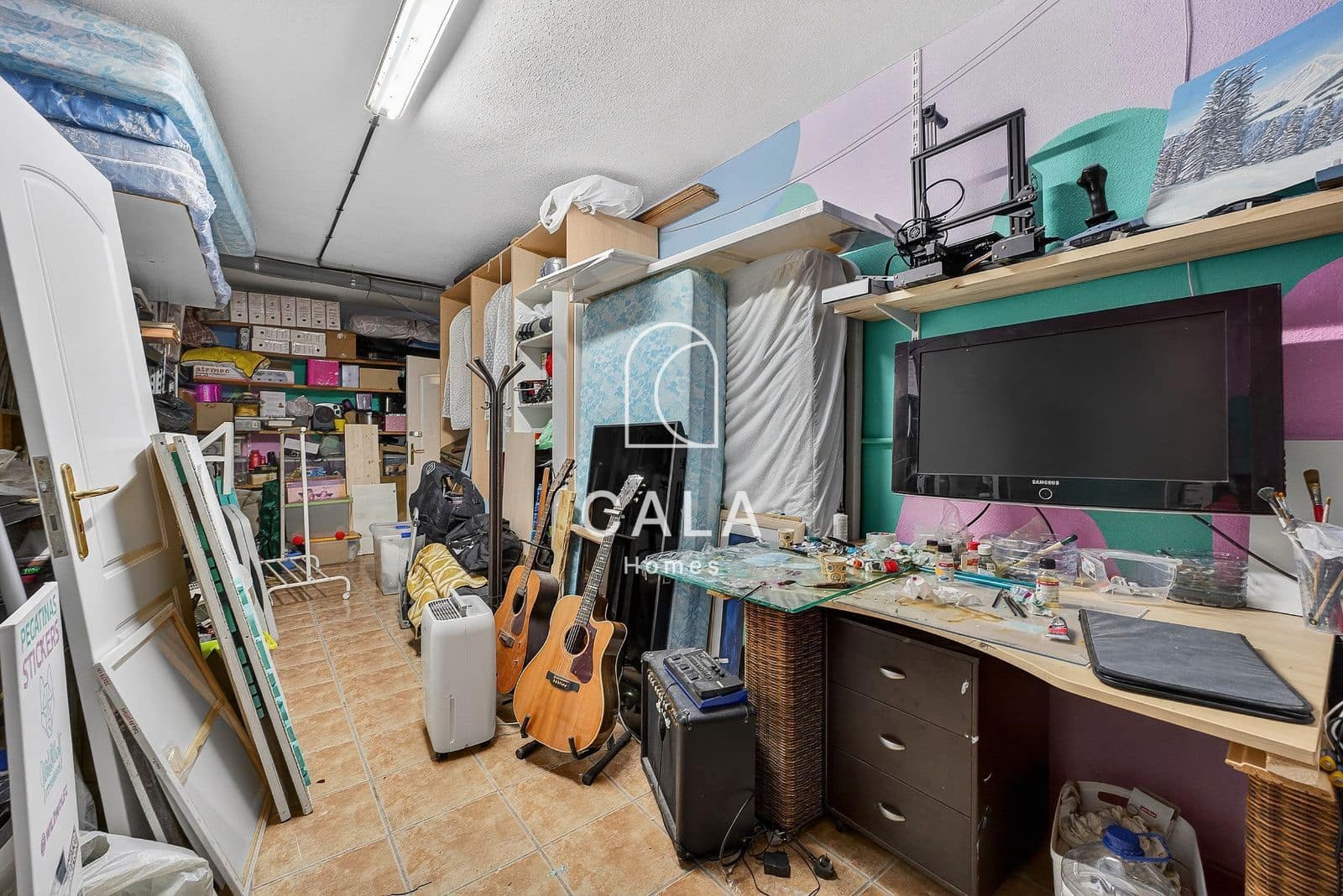 4 makuuhuone Omakotitalo myytävänä paikassa Torviscas mukana uima-altaan 
autotalli - 895 000 € (Ref: 9772034)