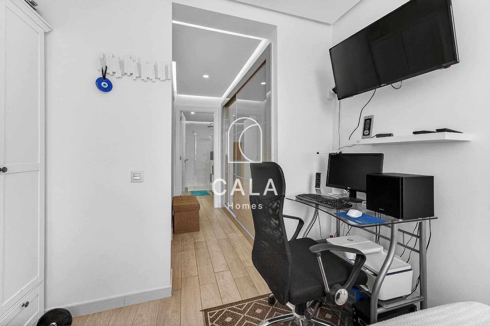 2 sypialnia Mieszkanie na sprzedaż w Playa Paraiso z basenem garażem - 709 000 € (Ref: 9789882)