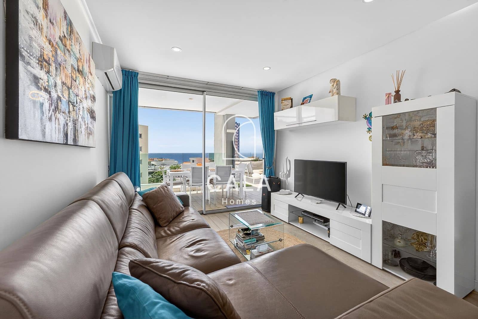 2 sypialnia Mieszkanie na sprzedaż w Playa Paraiso z basenem garażem - 709 000 € (Ref: 9789882)