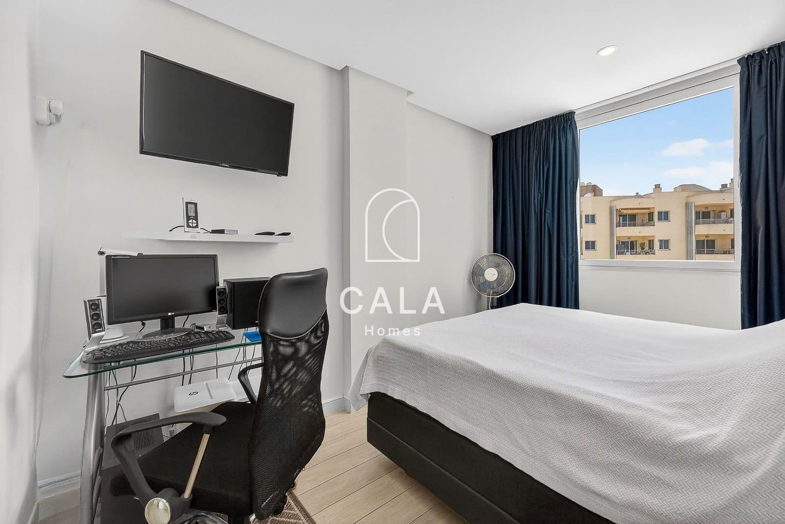 2 sypialnia Mieszkanie na sprzedaż w Playa Paraiso z basenem garażem - 709 000 € (Ref: 9789882)