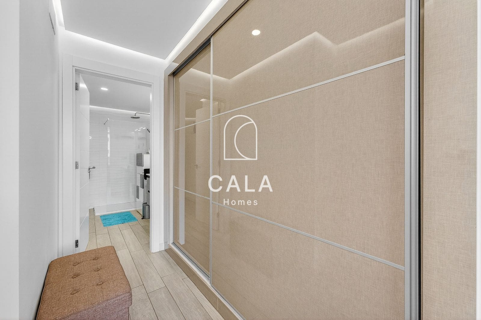 2 sypialnia Mieszkanie na sprzedaż w Playa Paraiso z basenem garażem - 709 000 € (Ref: 9789882)