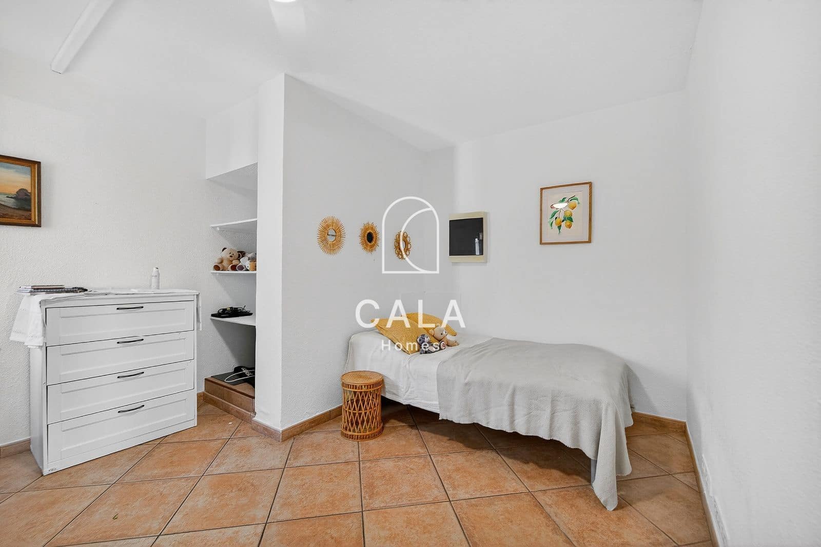 5 slaapkamer Villa te koop in Piedra Hincada met garage - € 977.000 (Ref: 9793506)