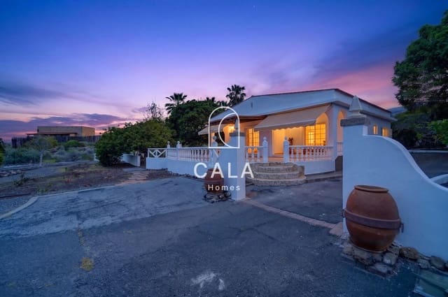 5 slaapkamer Villa te koop in Piedra Hincada, Guía de Isora met garage - € 977.000 (Ref: 9793506)