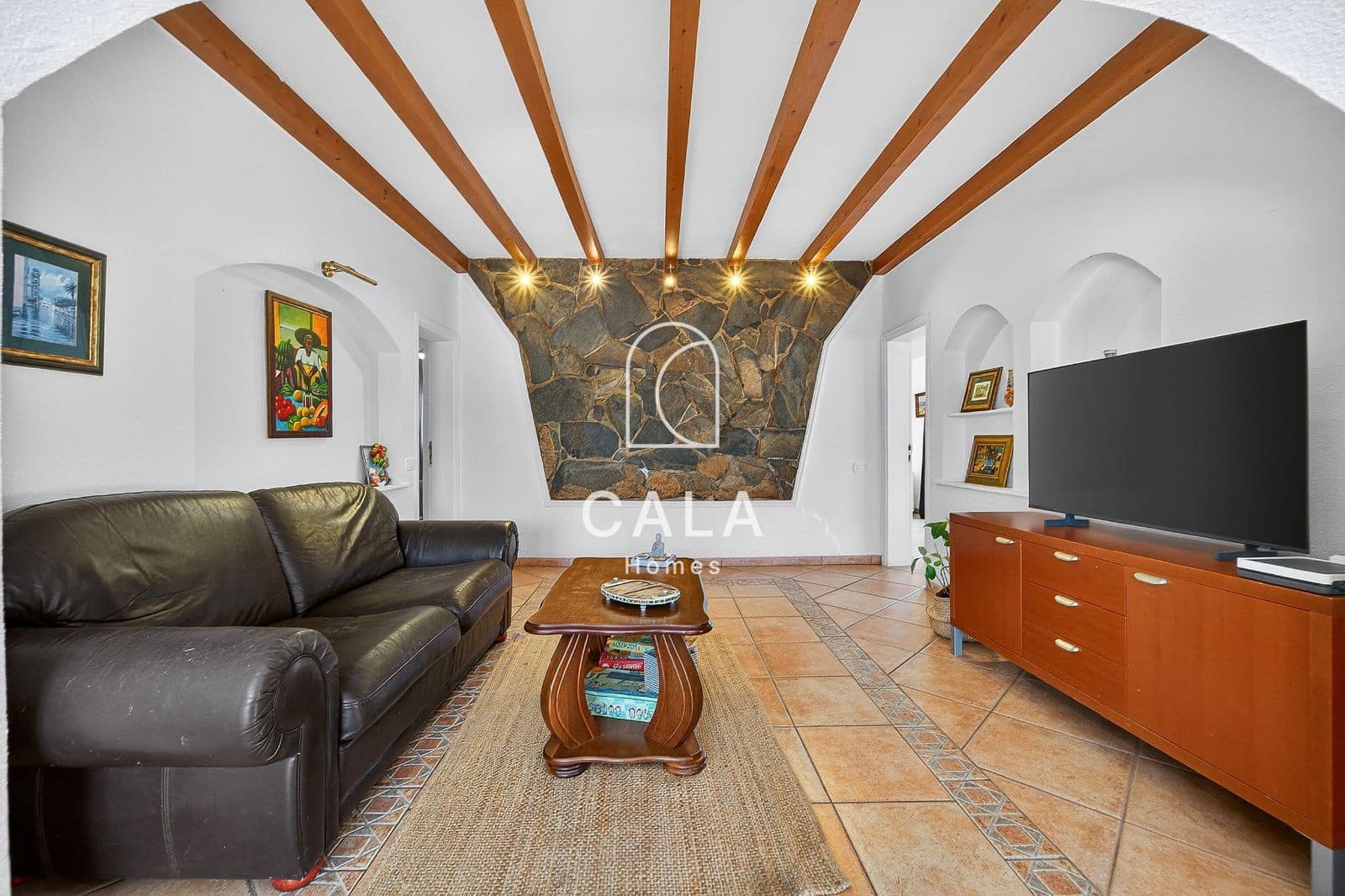 5 slaapkamer Villa te koop in Piedra Hincada met garage - € 977.000 (Ref: 9793506)