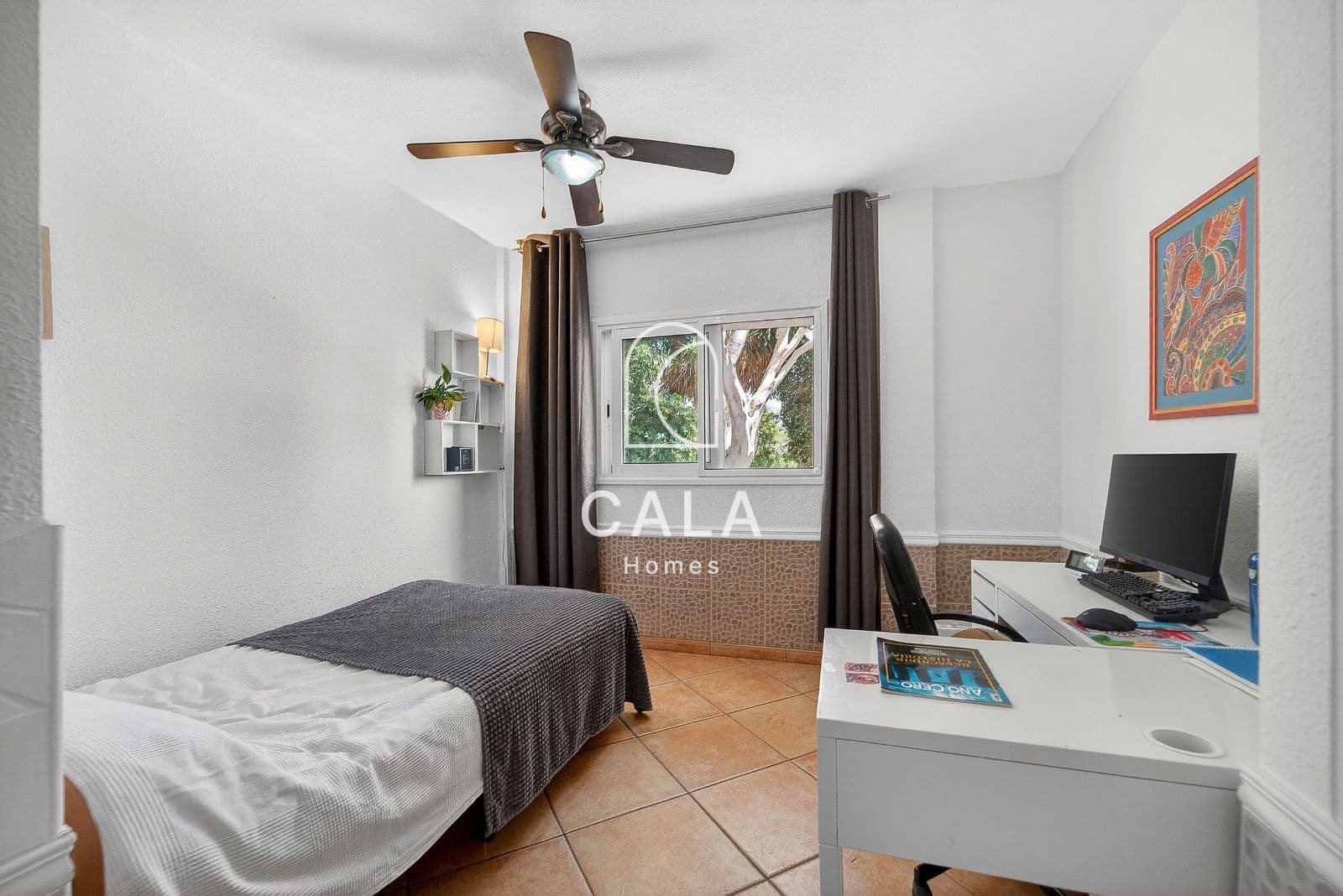 5 slaapkamer Villa te koop in Piedra Hincada met garage - € 977.000 (Ref: 9793506)