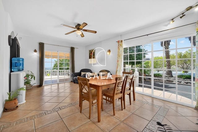 5 slaapkamer Villa te koop in Piedra Hincada, Guía de Isora met garage - € 977.000 (Ref: 9793506)