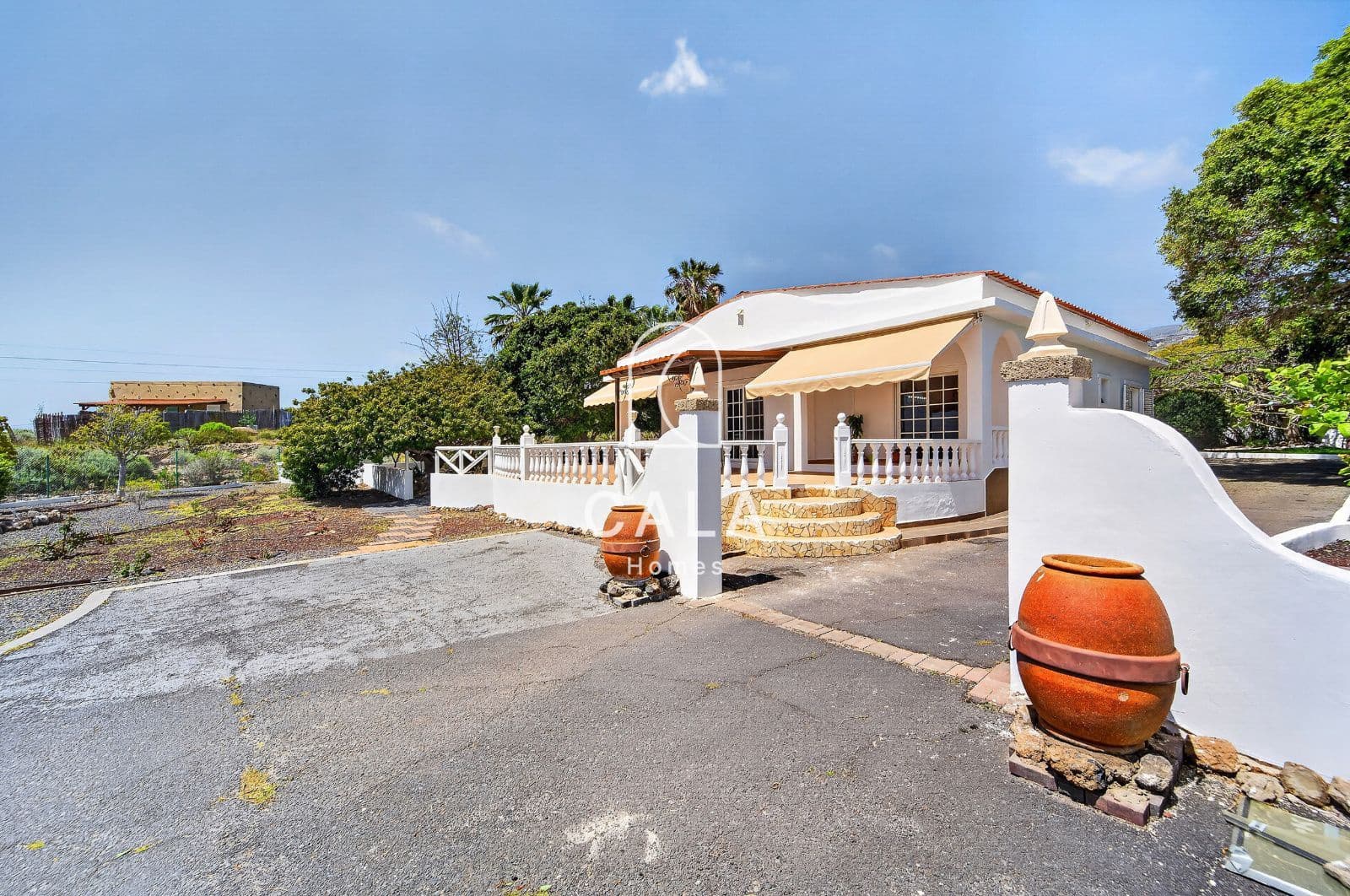 5 slaapkamer Villa te koop in Piedra Hincada met garage - € 977.000 (Ref: 9793506)