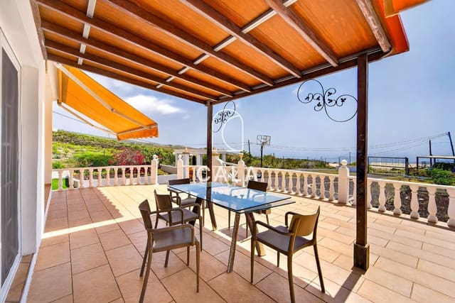 5 slaapkamer Villa te koop in Piedra Hincada, Guía de Isora met garage - € 977.000 (Ref: 9793506)