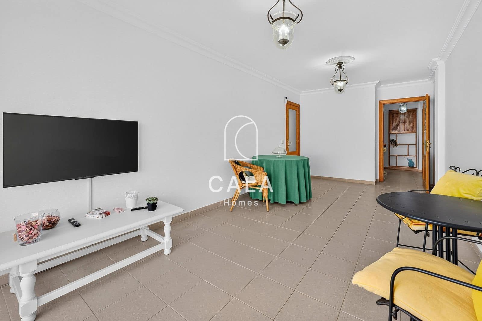 2 bedroom Flat for sale in Puerto Santiago with garage - € 250,000 (Ref: 9793507)