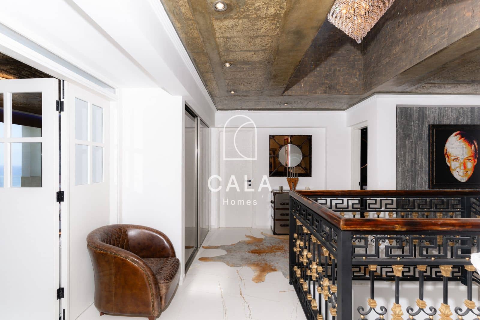 5 makuuhuone Omakotitalo myytävänä paikassa Costa Adeje mukana uima-altaan 
autotalli - 5 500 000 € (Ref: 9807023)