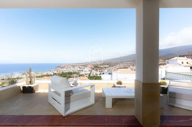 5 makuuhuone Omakotitalo myytävänä paikassa San Eugenio Alto, Adeje mukana uima-altaan 
autotalli - 5 500 000 € (Ref: 9807023)