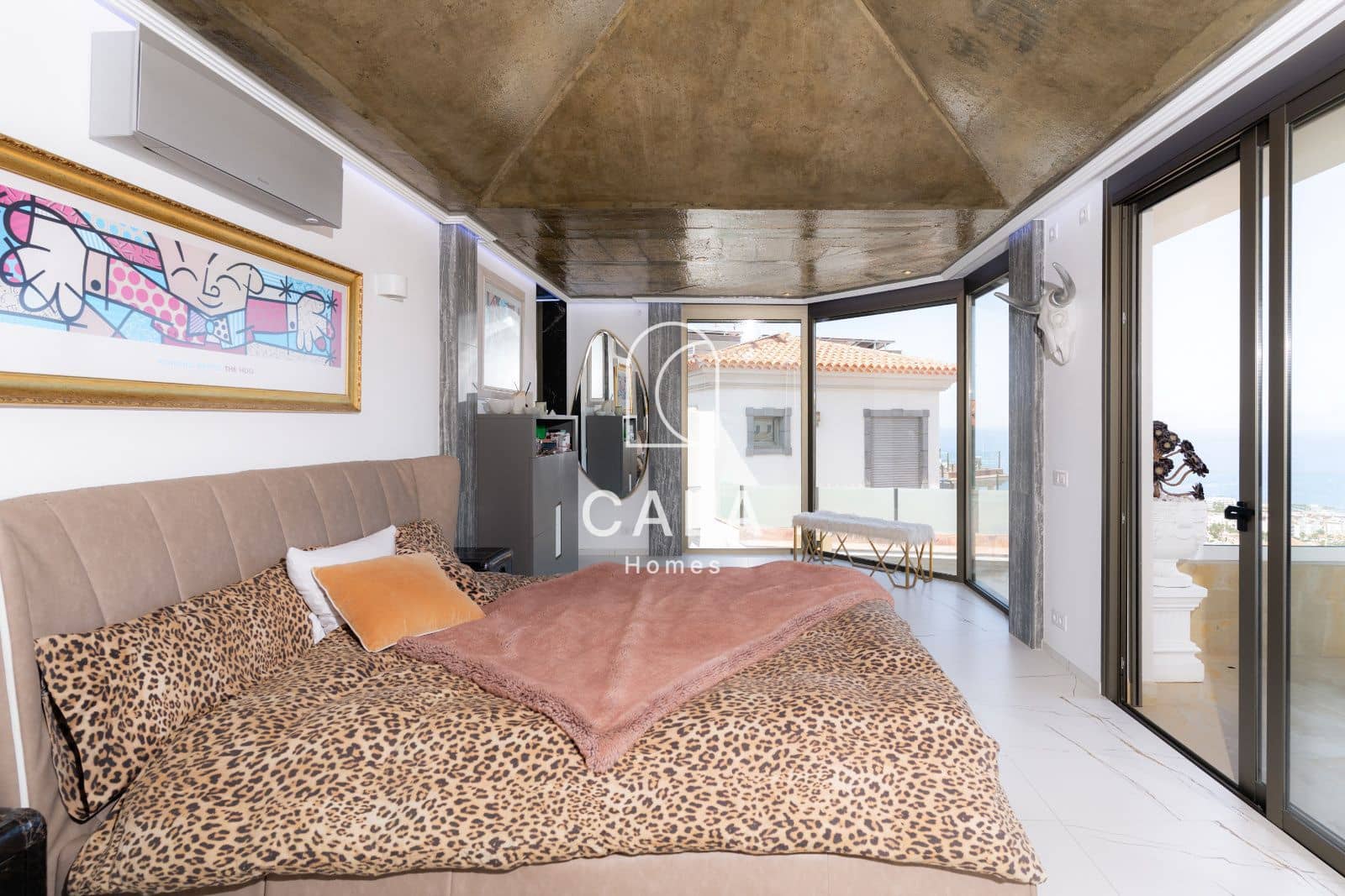 5 makuuhuone Omakotitalo myytävänä paikassa Costa Adeje mukana uima-altaan 
autotalli - 5 500 000 € (Ref: 9807023)