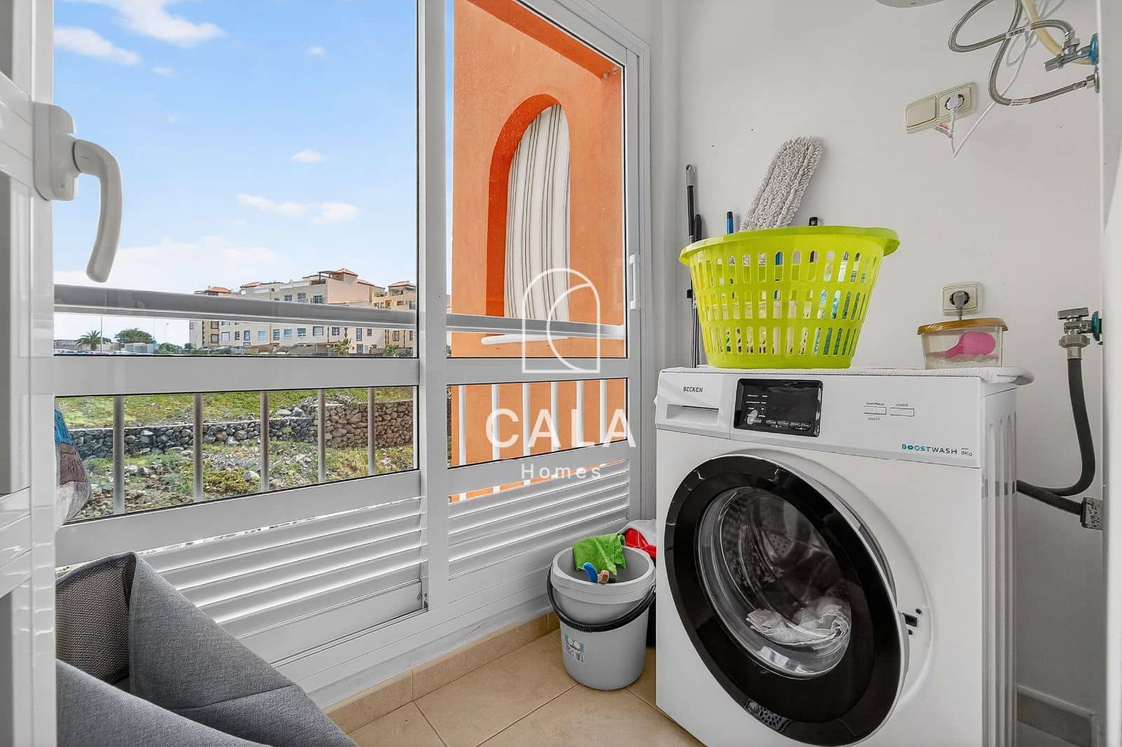 2 bedroom Flat for sale in Callao Salvaje with pool garage - € 345,000 (Ref: 9815046)