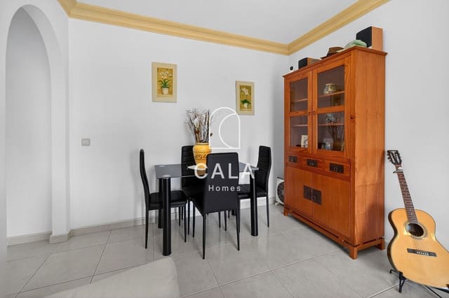 2 bedroom Flat for sale in Callao Salvaje, Adeje with pool garage - € 345,000 (Ref: 9815046)