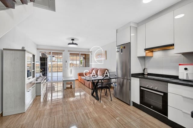 2 soverom Hus til salgs i Palm-Mar, Arona med garasje - € 450 000 (Ref: 9821838)