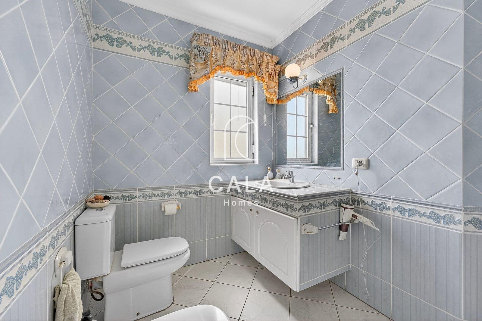 4 bedroom Villa for sale in Callao Salvaje with pool garage - € 1,175,000 (Ref: 9824223)