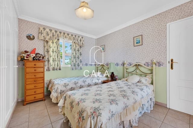 4 soveværelse Villa til salg i Callao Salvaje, Adeje med swimmingpool garage - € 1.175.000 (Ref: 9824223)