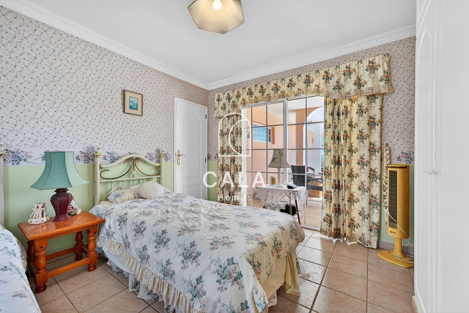 4 bedroom Villa for sale in Callao Salvaje with pool garage - € 1,175,000 (Ref: 9824223)