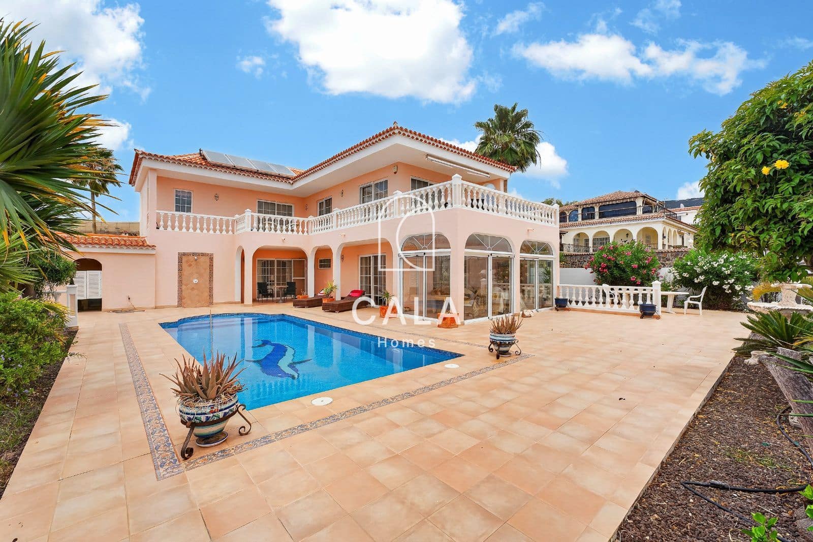 4 bedroom Villa for sale in Callao Salvaje with pool garage - € 1,175,000 (Ref: 9824223)