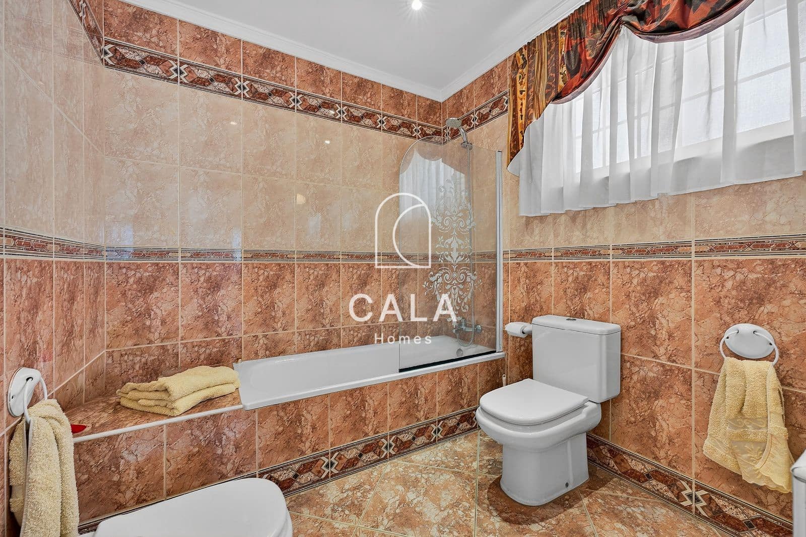 4 bedroom Villa for sale in Callao Salvaje with pool garage - € 1,175,000 (Ref: 9824223)