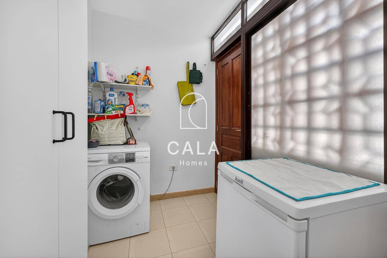 4 quarto Casa em Banda para venda em Playa San Juan com piscina garagem - 400 000 € (Ref: 9830310)