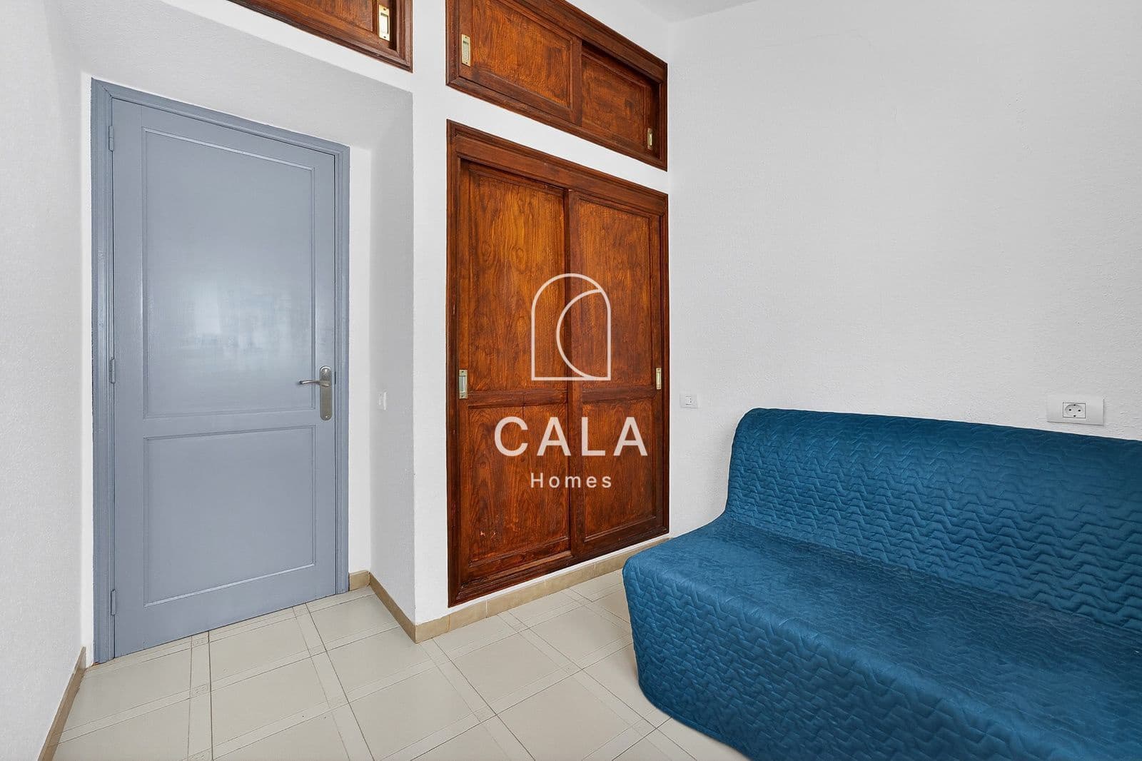 4 quarto Casa em Banda para venda em Playa San Juan com piscina garagem - 400 000 € (Ref: 9830310)
