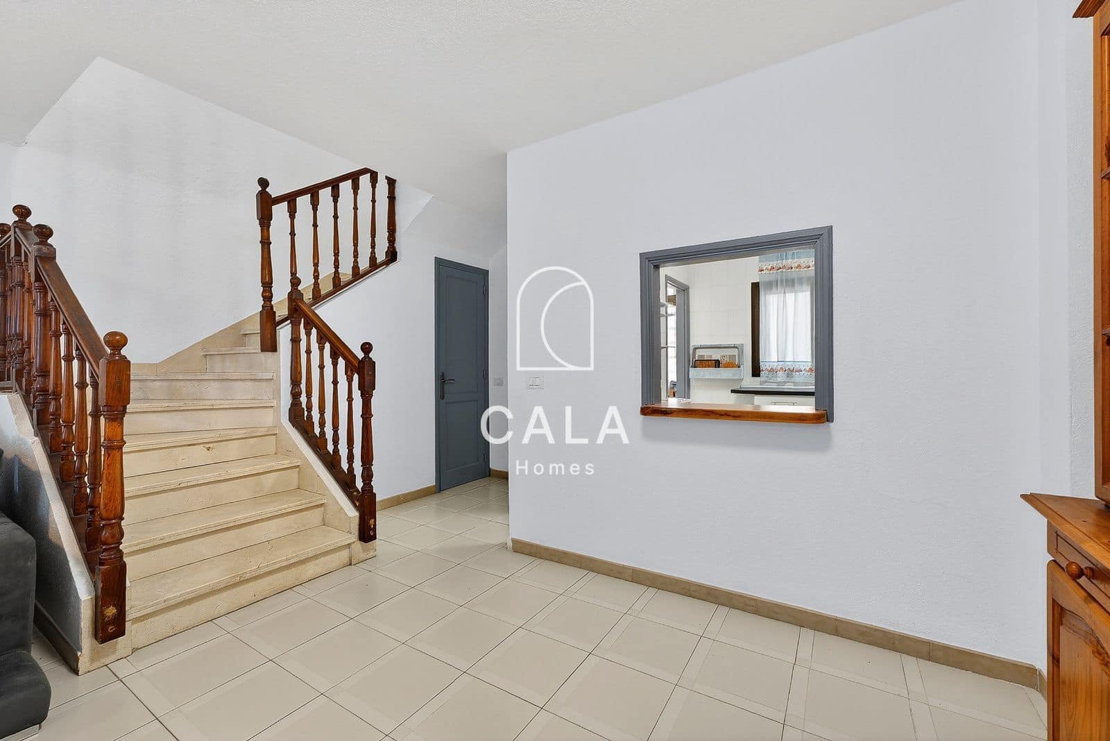 4 quarto Casa em Banda para venda em Playa San Juan com piscina garagem - 400 000 € (Ref: 9830310)