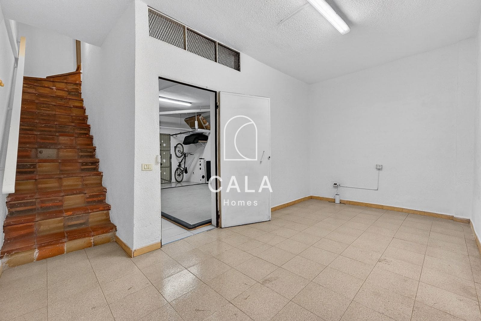 4 quarto Casa em Banda para venda em Playa San Juan com piscina garagem - 400 000 € (Ref: 9830310)