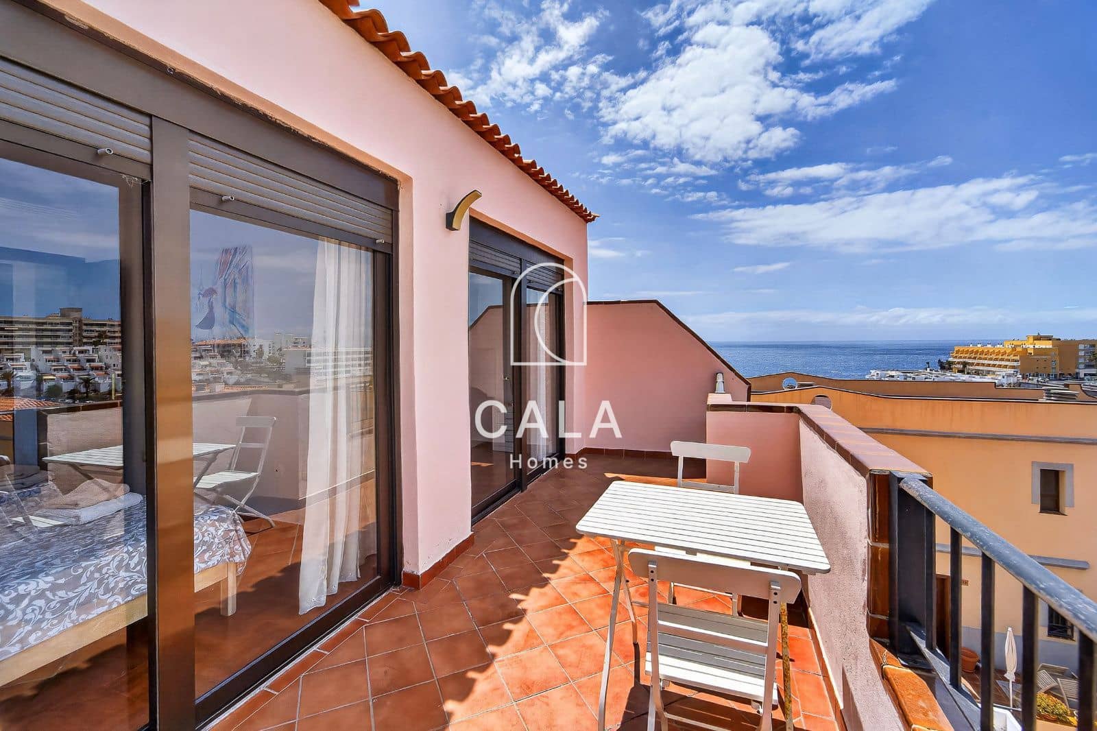 3 bedroom Flat for sale in Callao Salvaje with pool garage - € 499,000 (Ref: 9830392)