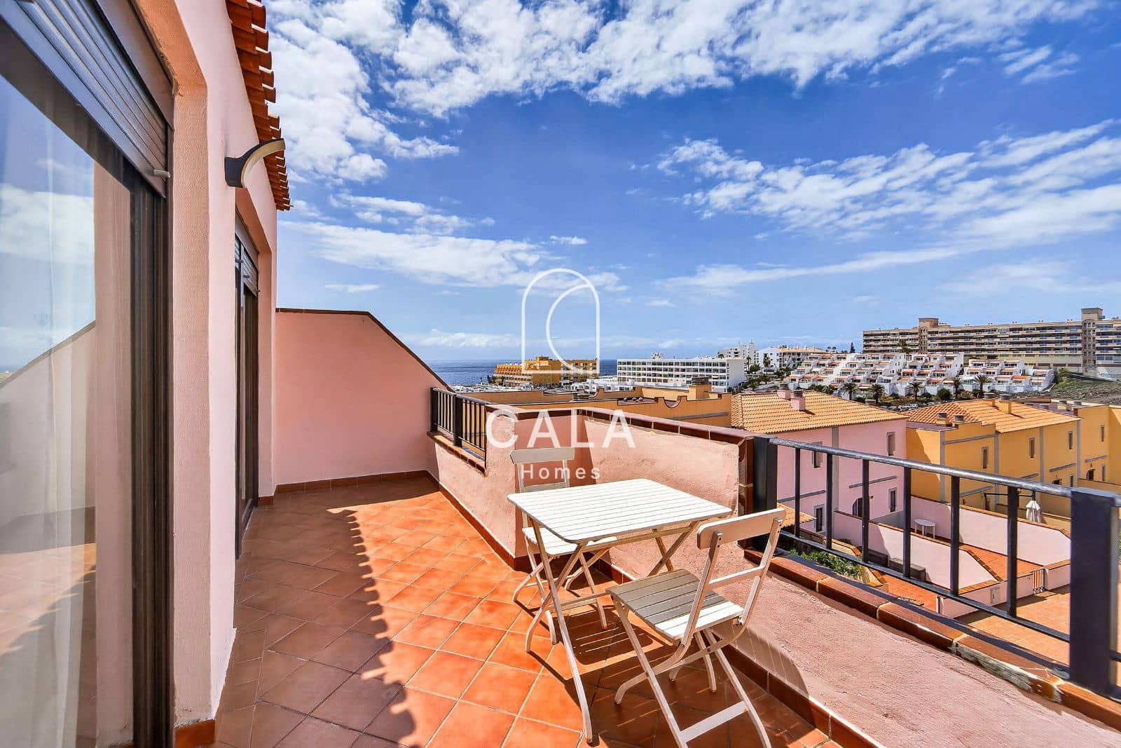 3 bedroom Flat for sale in Callao Salvaje with pool garage - € 499,000 (Ref: 9830392)