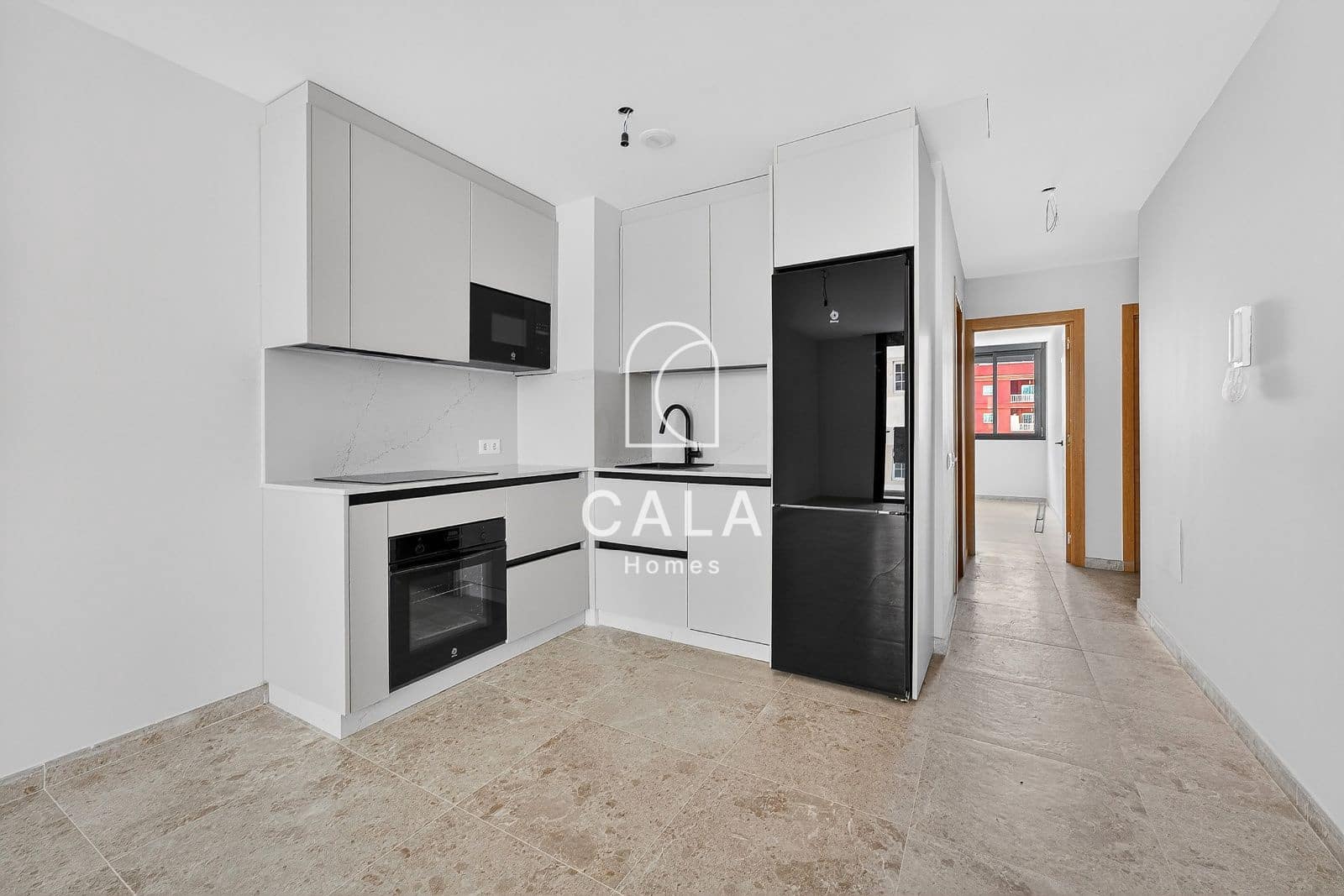 2 bedroom Flat for sale in Playa San Juan with garage - € 319,000 (Ref: 9834826)