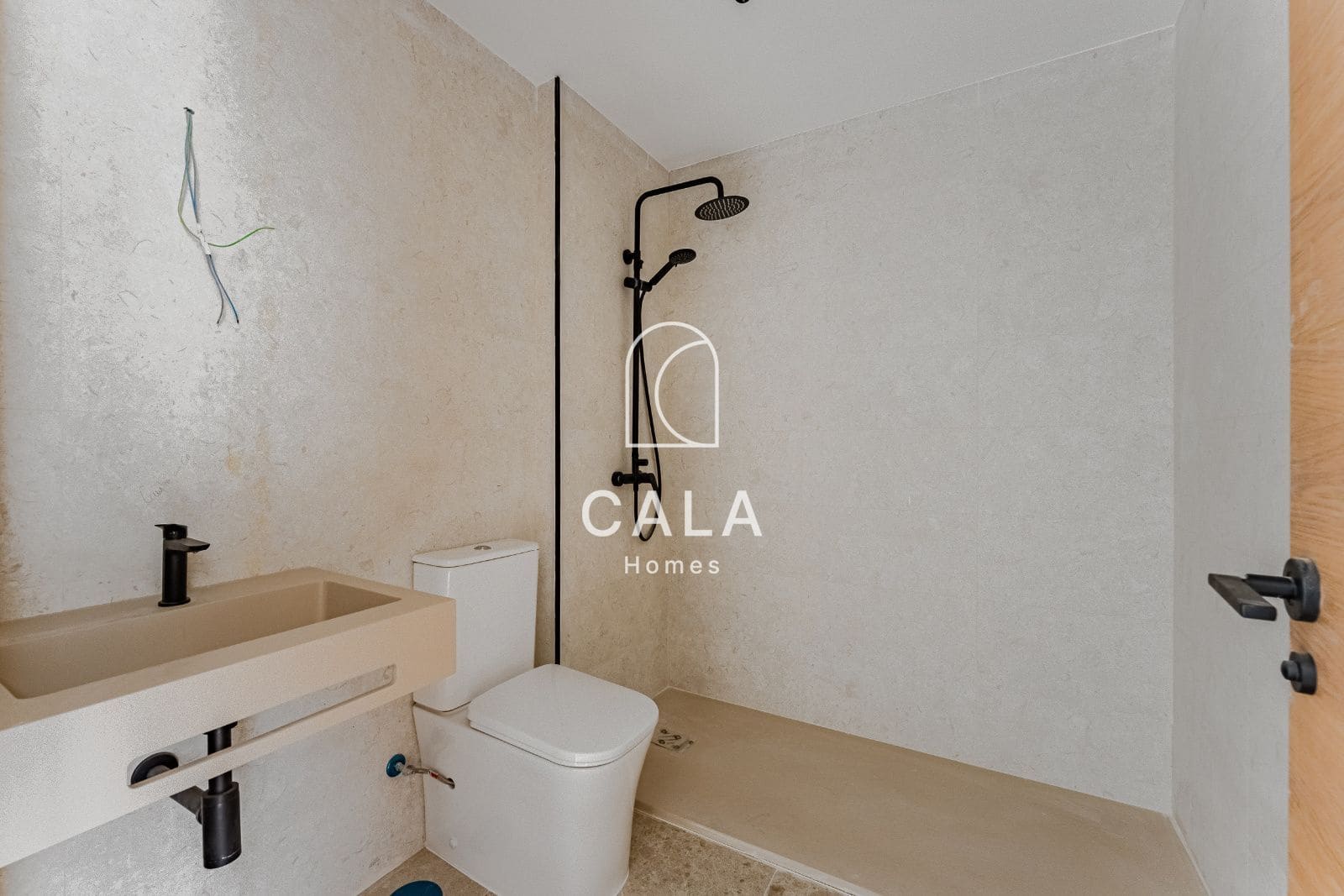 2 bedroom Flat for sale in Playa San Juan with garage - € 319,000 (Ref: 9834826)