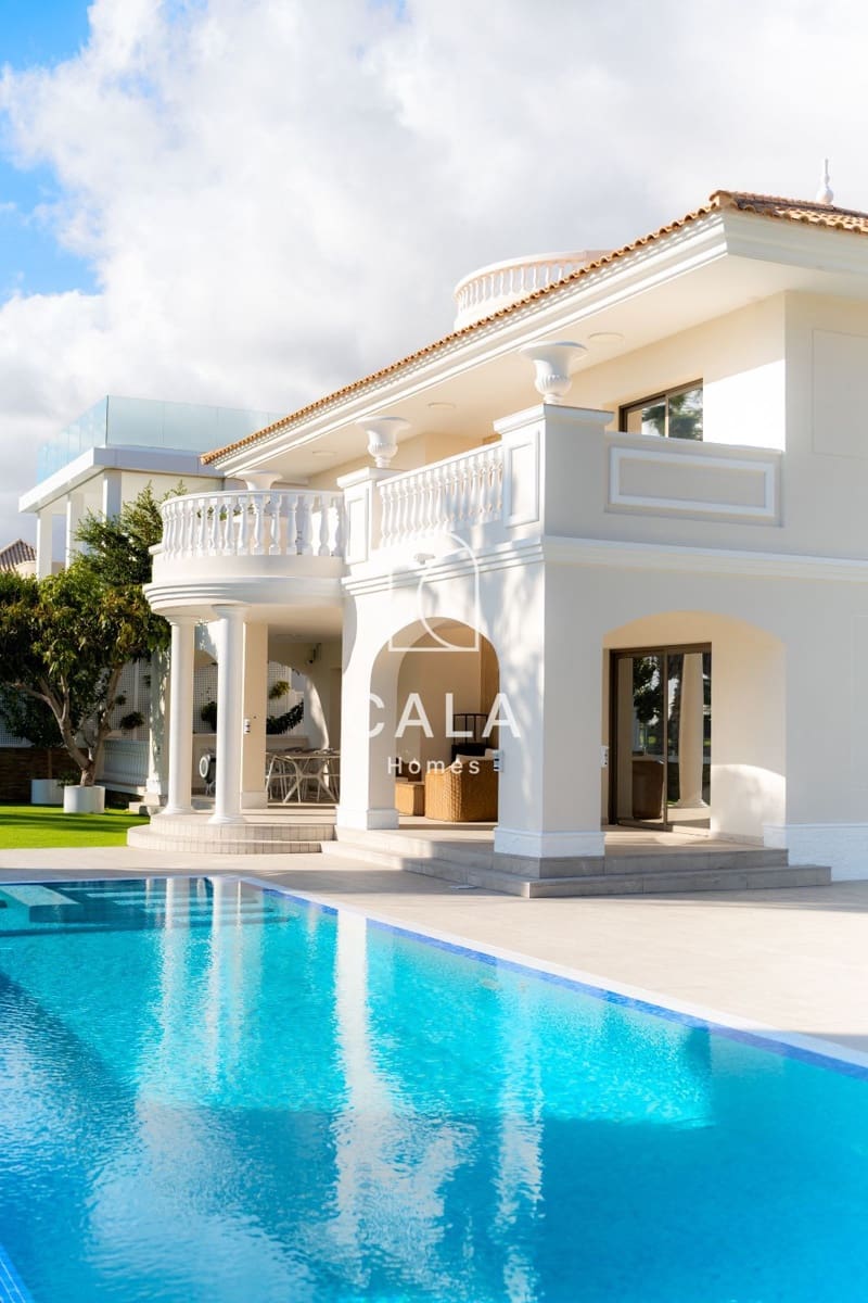 4 quarto Casa em Banda para venda em La Caleta Adeje com piscina garagem - 3 500 000 € (Ref: 9838698)