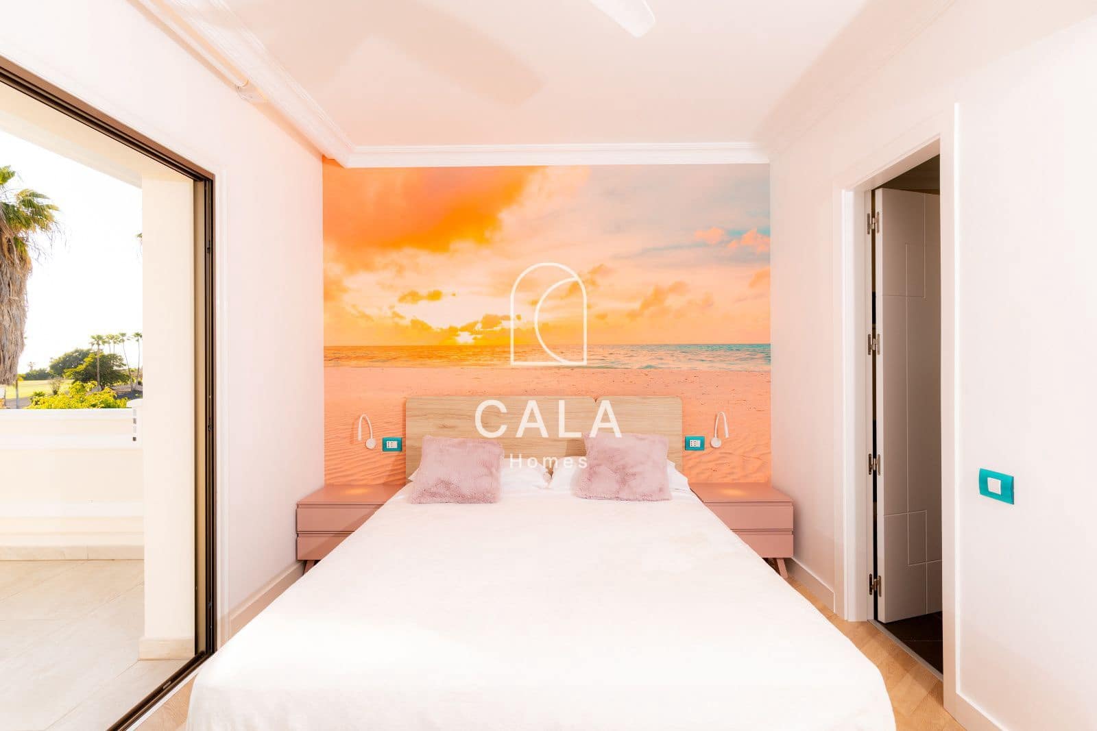 4 quarto Casa em Banda para venda em La Caleta Adeje com piscina garagem - 3 500 000 € (Ref: 9838698)