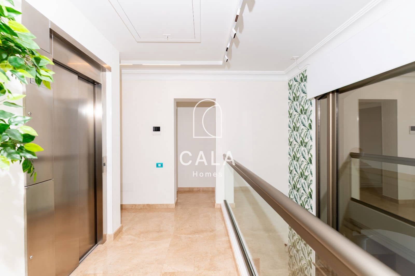 4 quarto Casa em Banda para venda em La Caleta Adeje com piscina garagem - 3 500 000 € (Ref: 9838698)