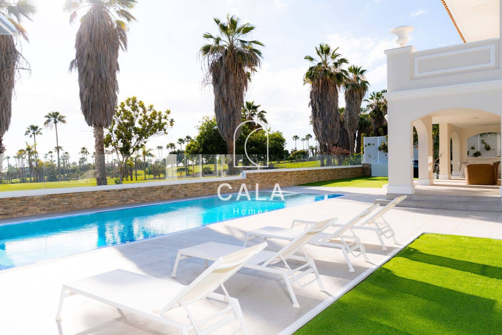 4 quarto Casa em Banda para venda em La Caleta Adeje com piscina garagem - 3 500 000 € (Ref: 9838698)