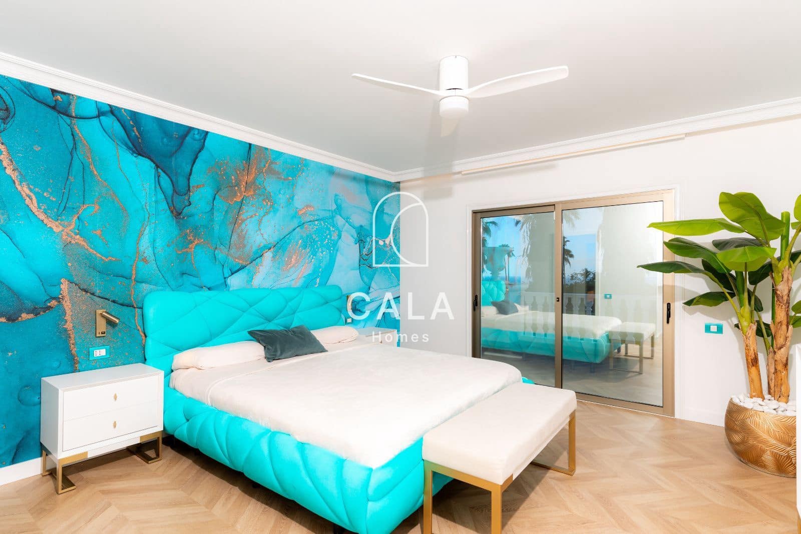 4 quarto Casa em Banda para venda em La Caleta Adeje com piscina garagem - 3 500 000 € (Ref: 9838698)
