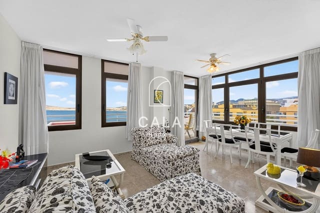 2 sovrum Lägenhet till salu i El Medano, Granadilla de Abona med pool - 600 000 € (Ref: 9841444)