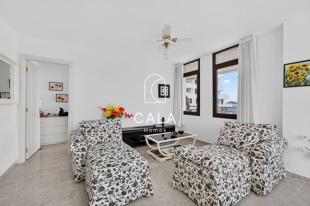 2 sovrum Lägenhet till salu i El Medano, Granadilla de Abona med pool - 600 000 € (Ref: 9841444)