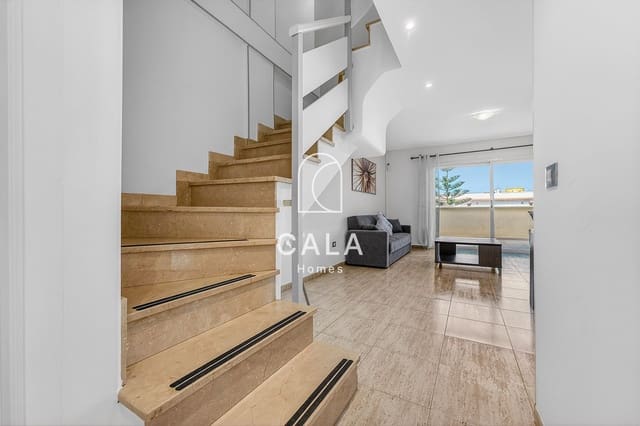 4 quarto Casa em Banda para venda em Playa Fañabe, Adeje com piscina - 555 000 € (Ref: 9844415)