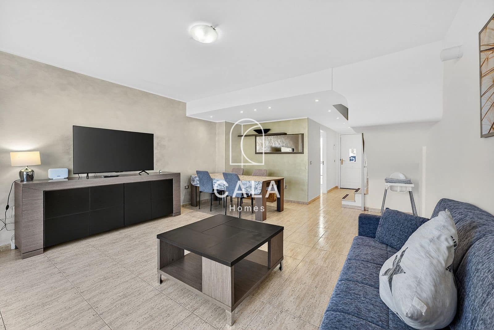4 chambre Maison de Ville à vendre à Playa Fanabe avec piscine - 555 000 € (Ref: 9844415)