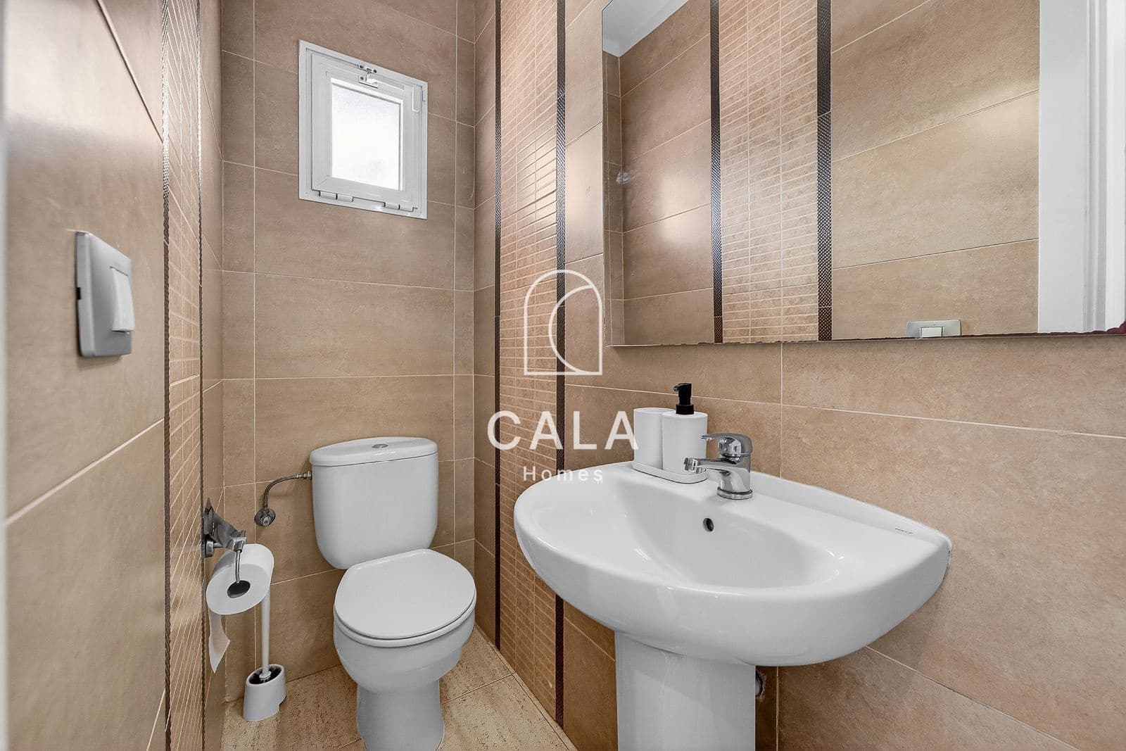4 chambre Maison de Ville à vendre à Playa Fanabe avec piscine - 555 000 € (Ref: 9844415)