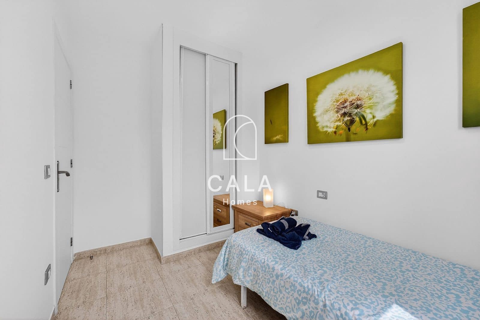 4 chambre Maison de Ville à vendre à Playa Fanabe avec piscine - 555 000 € (Ref: 9844415)