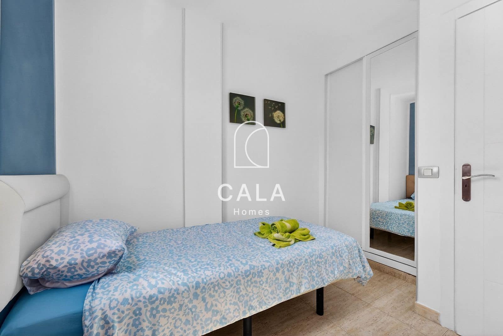 4 chambre Maison de Ville à vendre à Playa Fanabe avec piscine - 555 000 € (Ref: 9844415)