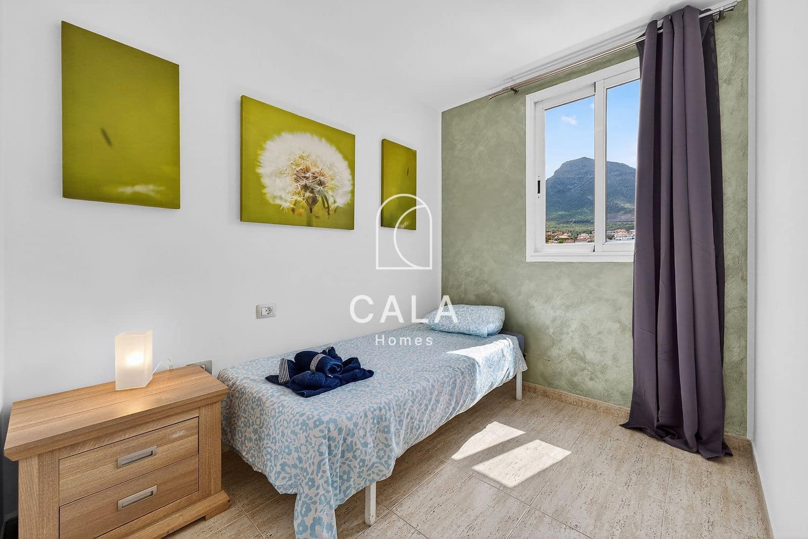 4 chambre Maison de Ville à vendre à Playa Fanabe avec piscine - 555 000 € (Ref: 9844415)