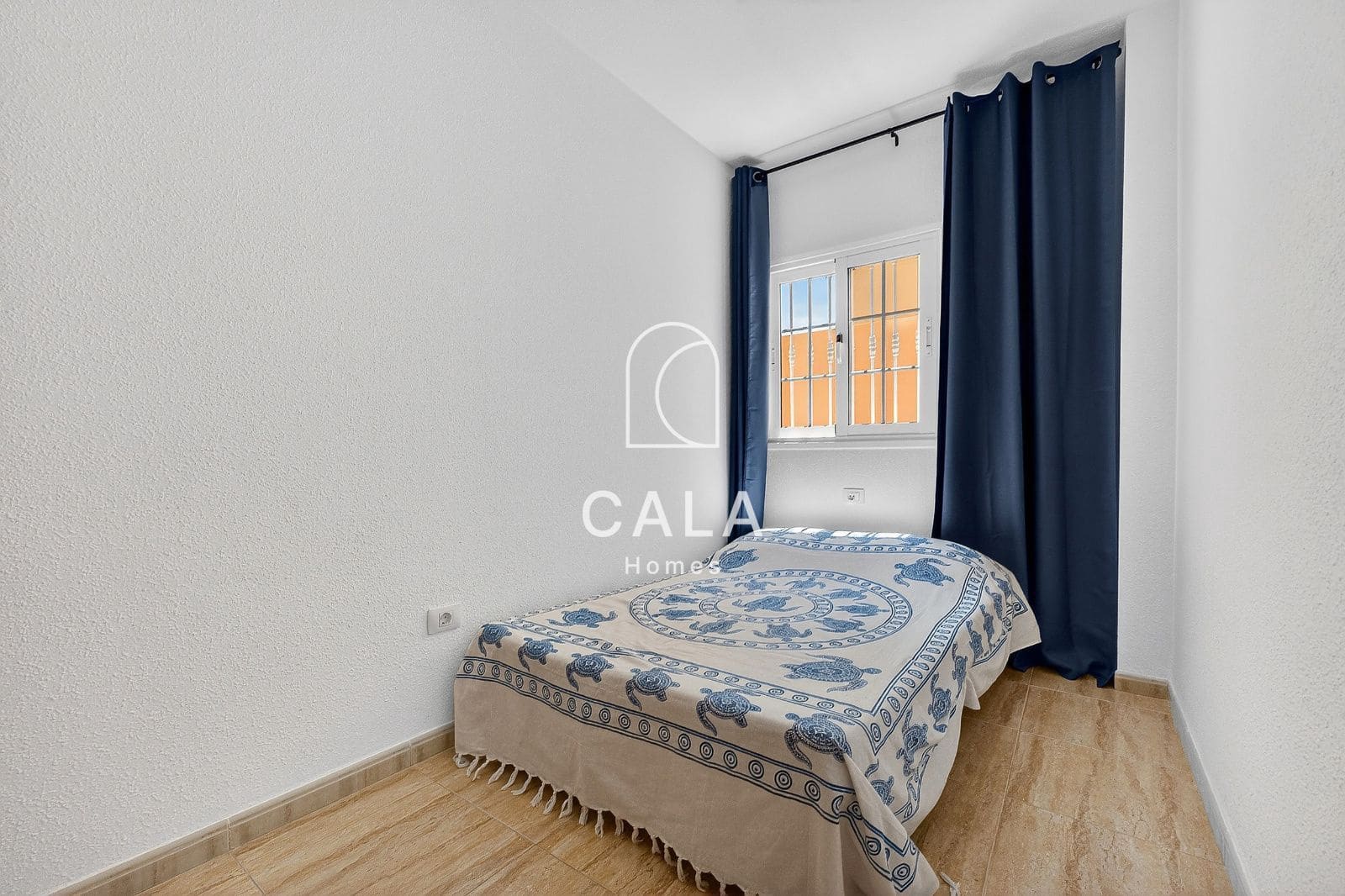 2 bedroom Flat for sale in Palm-Mar with pool garage - € 320,000 (Ref: 9861125)